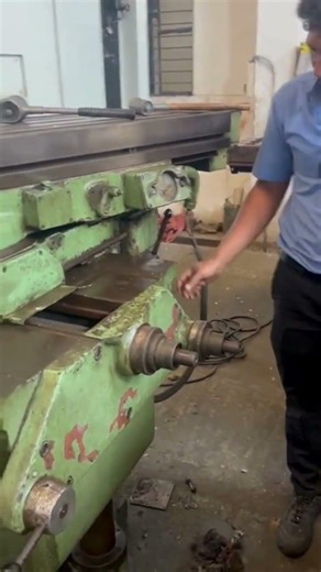 Milling Machine #tos #machines #millingmachines #prowincorp #usedmachine