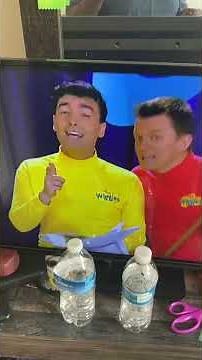 The Wiggles Bit by Bit (We’re Building a Set) 2004