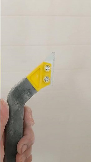 regrouting bathroom tiles