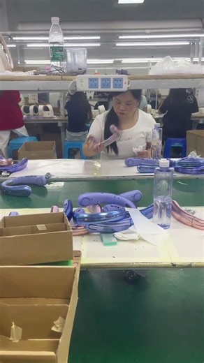 #Factory life#Assembly line operation#Shenzhen#Electronics Factory#Local hotspots