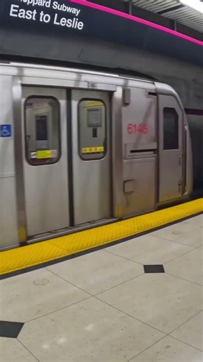 Inside a Toronto TTC Train #subway #toronto #transportation