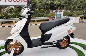 Hero Maestro इलेक्ट्रिक स्कूटर की दिखी पहली झलक! बजाज चेतक को देगी टक्कर, जानें क्या है इसमें खास