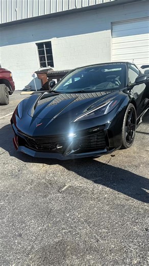 Every day you drive without protection, your paint loses value. With XPEL PPF, your 2025 Corvette doesn't just look impeccable... it stays untouchable. 👉 Reserve your VIP protection before this month's spots run out. | ROS Group Detailing - XPEL Louisville