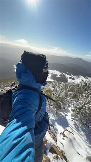 Lost in the snow… 🐇 #snow #tasmania #mountain #hiking #patagonia