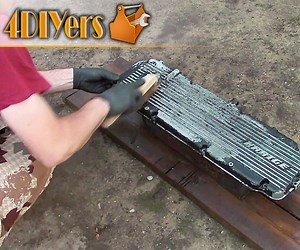 How to Strip the Paint From a Valve Cover