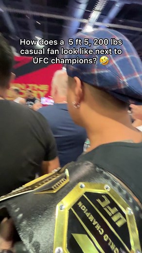 These guys are so big for their weight class 😅#ufc #espnmma #ufc280 #fighting #fighter #wrestling #boxing