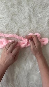 10K reactions · 1.8K shares | Hand knitting 101: Lesson #2: pull out the first row. Yarn: BeCozi Chunky chenille, becozi.net | BeCozi | Facebook