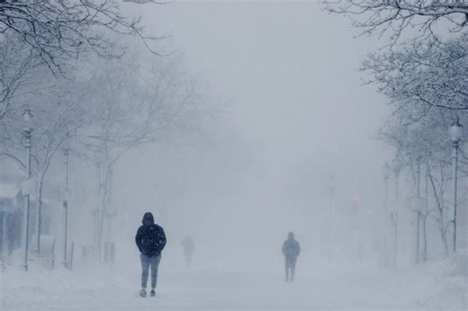 Blizzard slams US Northeast, closing roads and canceling flights