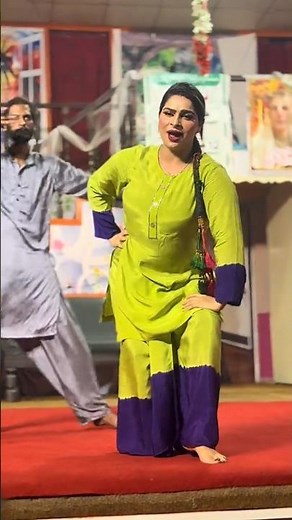 Madam Name 🤔 | Best Mujra Dance Parfomce💃-Trending Mujra ‪@QMUJRAMASTI‬ #4M#views #foryou #mujra