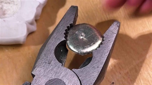 Nature's treasure! Crafting a stunning forest jewelry