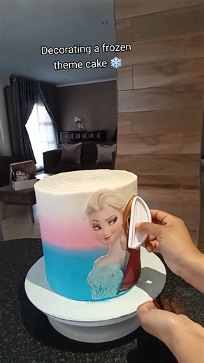 Frozen Theme Cake Decorating Tutorial