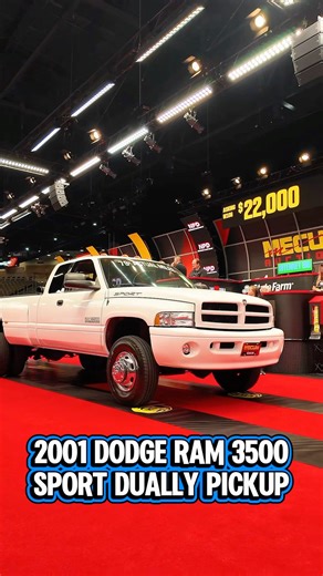 2001 Dodge Ram 3500 Sport Dually Pickup. #dodgeram3500 #classictrucks #shorts #viralshorts