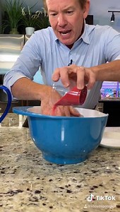 92K views · 178 reactions | Part One - Amazing Magic Sand Trick! #learnontiktok #edutok #scienceexperiments #magic #stevespangler #science #tiktok | Steve Spangler | Facebook