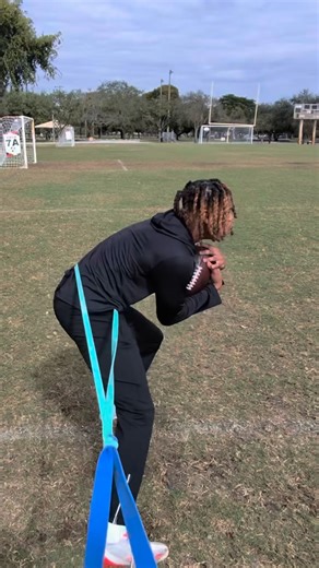 🏆👣🌎 Man Coverage Is The Final Product - Break The Product Down In Departments Such As Hard/Soft Press, Catch/Cliff Technique, Hand Combat, Hip Transitions, Lateral Quickness, Foot Speed, Etc. Improve The Athleticism Within These Departments. Then Test It Out. Add Reactive Drills. Get The Data, Fine Tune, & Repeat. End Goal - Unconscious Competence #GoldFeetCertified | Gold Feet Global