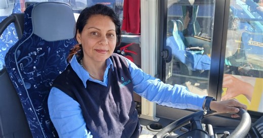 Cuban electrical engineer triumphs as a bus driver in Spain