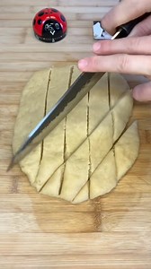 👩🏼‍🍳Recette : 🍪 Canistrelli di Cervioni - Corse🖤🤍 - Aujourd’hui, je vous partage une recette de mon île : la Corse ! 😄 - 📌INGRÉDIENTS : • 500g farine • 130g sucre • 130g huile • 140 ml vin blanc • 1 sachet de levure chimique • 1 pincée de sel - 🔥30 min à 180c🔥 ✔️Chaleur tournante✔️ - #tiktokacademie #Recipe #food ##TikTokFood##recette##canistrelli##biscuit##corsica##corse | Chunky_cooker
