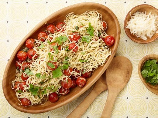 Capellini with Tomatoes and Basil