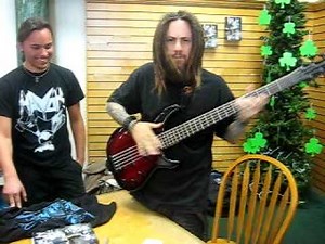 Fieldy Playing my bass!