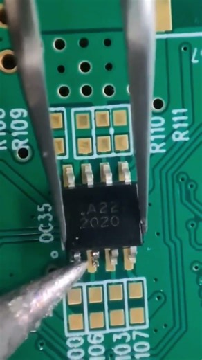 Manual Chip Soldering #Component Soldering #PCB Manufacturing #PCBA Processing