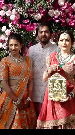 Family & Festivities: Akash Ambani’s Wedding Moments ❤️