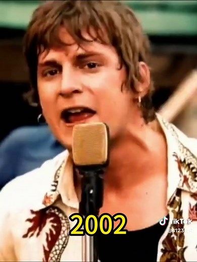 The Timeless Hit 'Smooth' by Santana and Rob Thomas