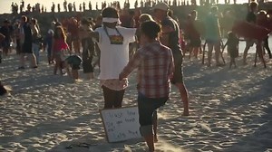 In this controversial social experiment, Jasirah from north of Broome puts her faith in humanity, what happens next will leave you speechless! This video was made possible by ICEA Foundation OK Media Group The Liberators International Support the movement here ---> goo.gl/Zx5RsL