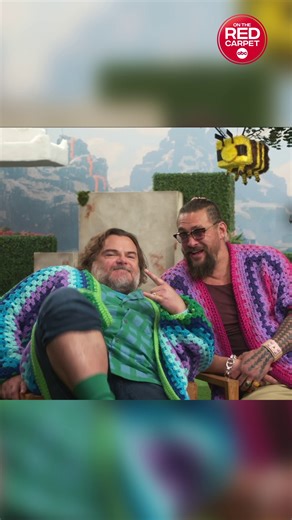 What's it like sharing the set with Jack Black? According to #JasonMomoa, it's "BRUTAL" in the best ways possible! 😂 #minecraftmovie #jackblack #jasonmamoa #minecraft | On The Red Carpet