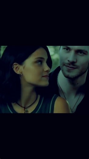 Atutor: TVDVampnea, libro: Lies At night, plataforma:Wattpad.