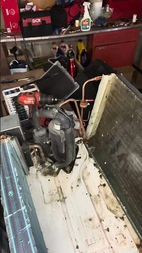 How to Clean a Window AC Condenser Coil(Step-by-Step) 🧰 HVAC Technician Training #condenser coil