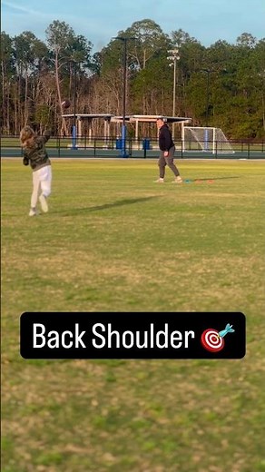 🚨🔥11 year old QB throwing the back shoulder ball!