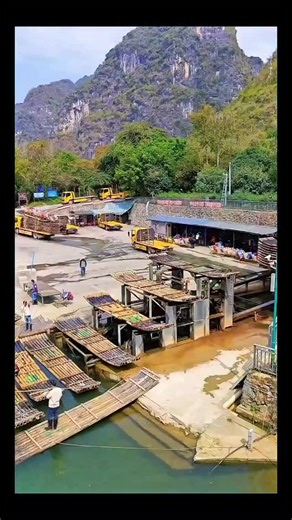 Real Engineerings | Engineering & Technology & Gadgets & DIY | River Logistics: The Bamboo Raft Launch System! 🎋🌊 ​Discover the fascinating scale of tourism logistics! Set against a backdrop of... | Instagram
