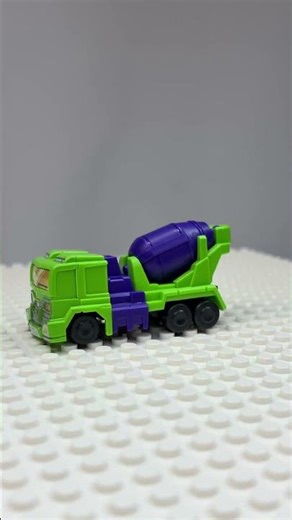 Box 5 is #MIXEDMASTER, a #Decepticon Construction! #transformers #Heavymetal #blokees