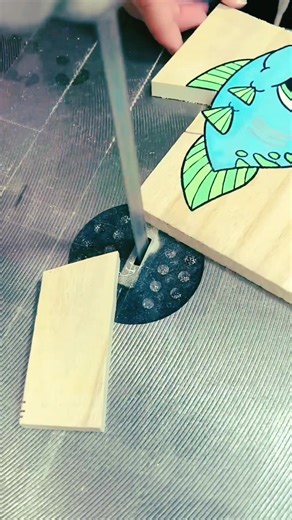 1.3K views | Carpenter's technique for carving a big-eyed fish | wood 12 | Facebook