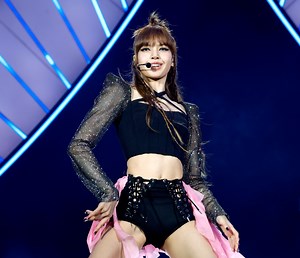 How to Buy Tickets to Lisa’s Historic Las Vegas Residency