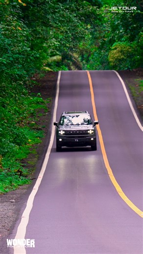 In Panama, wonder is everywhere. 🚢Massive ships cross Gatun Lake, 🐒monkeys peek out in curiosity, 🦋butterflies drift across the flowers. Here, nature and culture meet, and wonder unfolds in every pause along the journey. #WonderForJETOUR #JETOUR #JETOURAUTO #DriveYourFuture | Jetour Auto