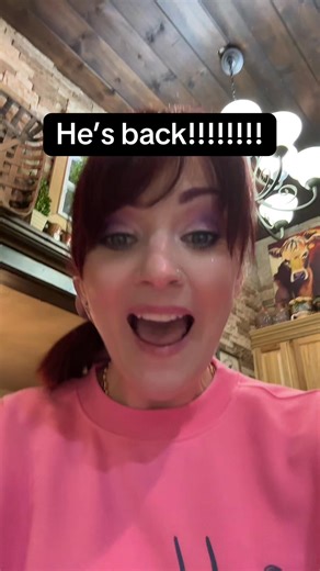 Bring holiday magic home! The Frostbyte 12” Animated Talking Snowman lights up any space with festive cheer, fun phrases, and a jolly personality kids and guests will love. Perfect for holiday decorating, gifting, or creating those cozy family memories. ❄✨ | Loyaltyous