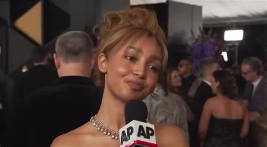 Pinkpantheress: Exclusive Interview on the GRAMMYs Red Carpet