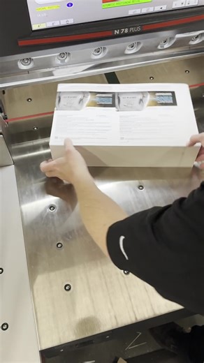 @alphagraphicscamelback on Instagram: "Slicing with Sam | Ep.40 #cutting #papercutting #paper #cuttermachine #machine #satisfying #asmr #coolmachines #cool #satisfyingasmr #cuttingasmr #satisfyingcutting #printing #alphagraphics #printshop"