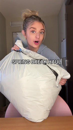 Possibly a major fail…BUT my other clothes came in today so part two?? #springbreak #clotheshaul #springbreakhaul #haultok #haul