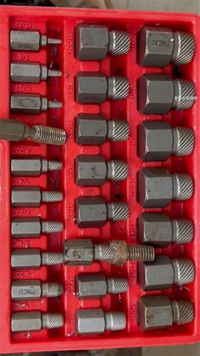 Spiral screw extractorsbolt extractors or easy-outs, removing broken or damaged screws and bolts