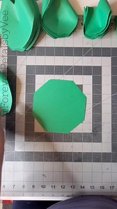 117K views · 4.4K reactions | I love being able to use one template to make a variety of flowers. Be sure to check out my Etsy Shop for my Template Sale going on until 11/16/22  #paperflowers #paperflowertutorials #foreverpetalsbyvee #foreverpetalsbyveetemplates #diyflowers #Christmas #christmasdecor #christmasdiy #diychristmas #diychristmasdecor #diyflowers #paperflower | Forever Petals by Vee | Facebook