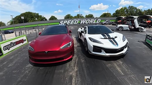 [VIDEO] 2025 Corvette ZR1 Runs Against a Tesla Plaid at Orlando Speed World - Corvette: Sales, News & Lifestyle