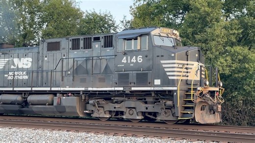 Doing a bit of railfanning tonight. This C6M had a nice sounding Nathan P5 air horn—a rarity these days! Get yours in HO Scale here: https://www.scaletrains.com/ho-scale/ho-scale-locomotives/rivet-counter-ho-scale-ge-ac44c6m.html?product_list_order=new_instock | ScaleTrains