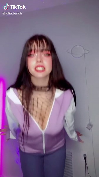 Hinata & Tsunade @laurenxburch #burchtwins #cosplay #naruto #hinata #tsunade