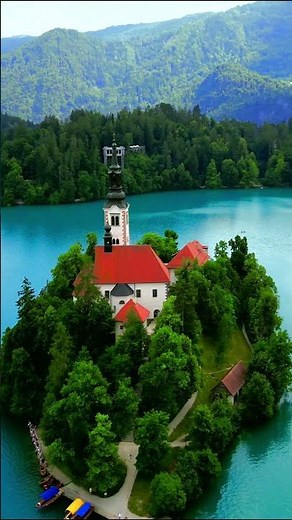 Slovenia’s Fairytale Church 🇸🇮
