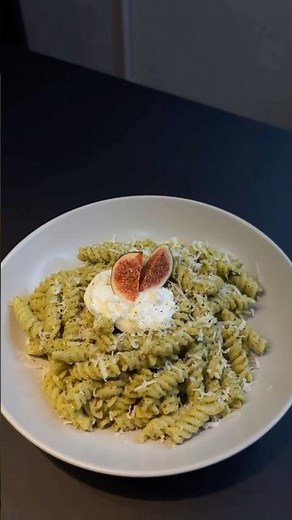 Walnuss-Pesto einfach selber machen! So geht's ➡️