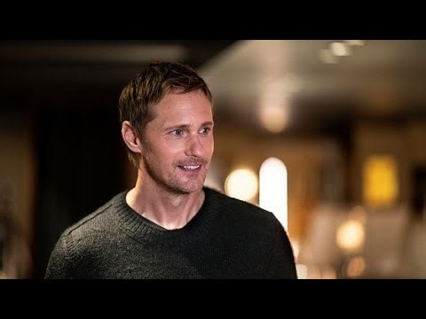 Alexander Skarsgård Shines in SNL’s 1000th Episode
