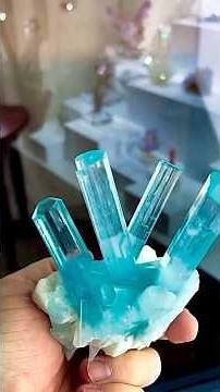 Aquamarine vs Blue Topaz | Rare Treasure vs Fake Glow 💎