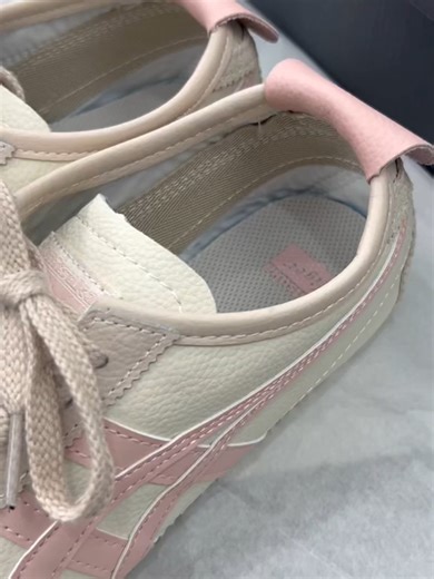 Sneaker Quality Check with RED10 Discount