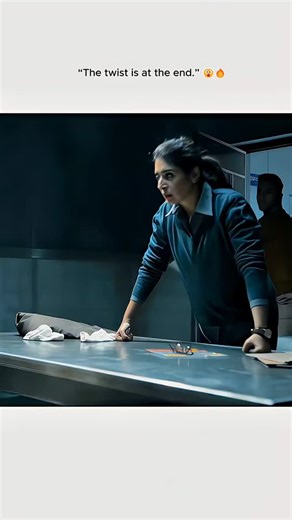 ctrlz__199k on Instagram: "Wait for the end 💯😂 日本利用压电瓷砖将脚步转化为电能。这些瓷砖捕捉来自你脚步的动能。当你行走时,你的重量和动作会对瓷砖产生压力。 瓷砖会轻微弯曲,从而产生机械应力。瓷砖内部的压电材料将这种应力转化为电her 能。每一步都会产生少量电荷,而数百万步结合在一起就能产生足够的电力来驱动LED 灯、数字显示屏和传感器。在像涩谷车站这样繁忙的地方,每天大约有240万个脚步为这一系统作出贡献。这些电能可以被储存或立即使用,从而减少对传统电力来源的依赖,并支持可持续的城市基础设施。这种方法将日常运动转化为实用的可再生能源 #日本 #知识 #事实 #你知道吗 #推荐 科技 创新 历史技术实验 门 जापान कदमों की आवाज़ को बिजली में बदलने के लिए पीज़ोइलेक्ट्रिक टाइल्स का इस्तेमाल कर रहा है। ये टाइल्स आपके कदमों से काइनेटिक एनर्जी लेती हैं। जब आप चलते हैं, तो आपका 